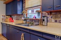 1930 NW 35th ST, Topeka, KS 66618