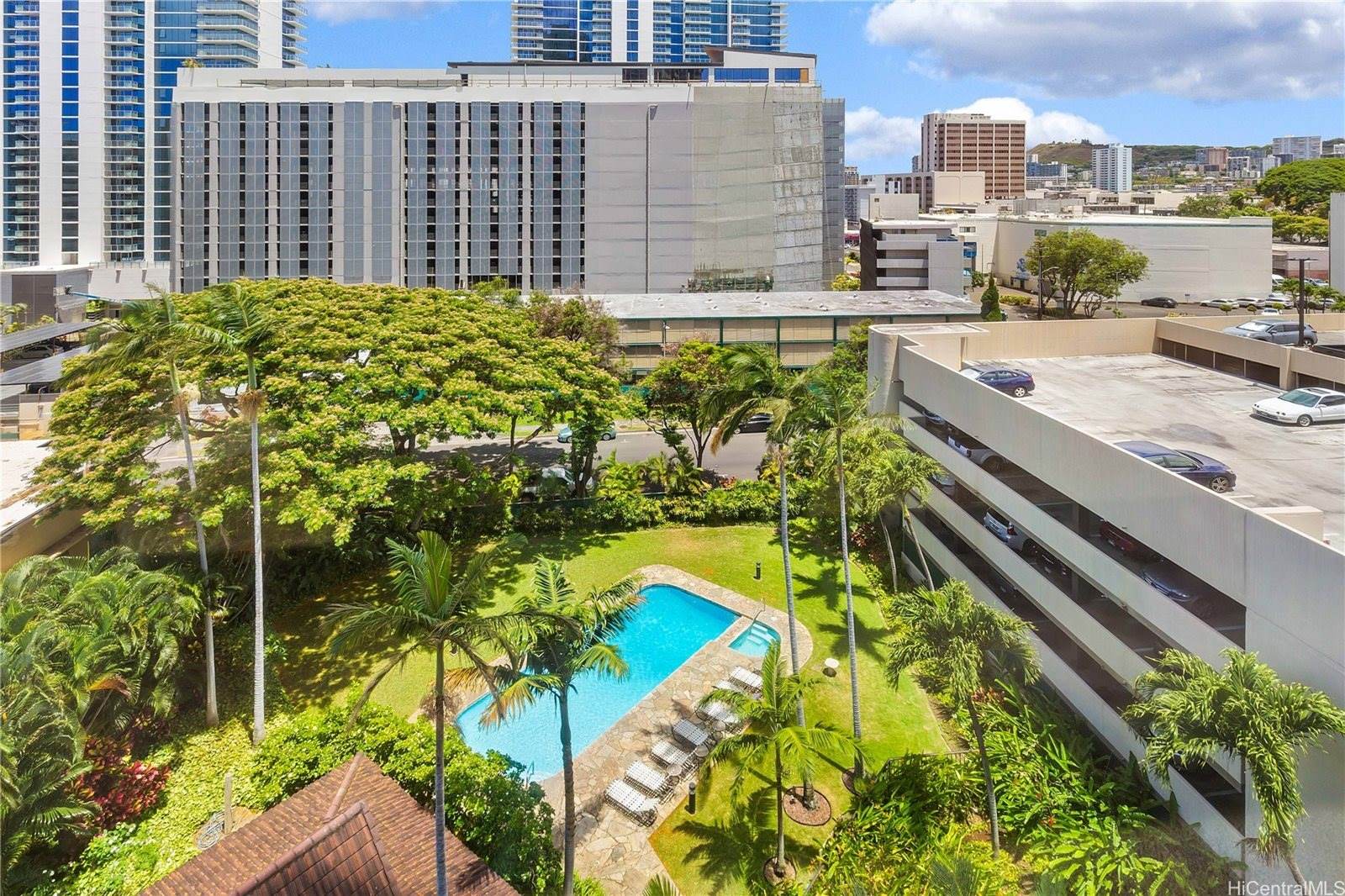 930 Kaheka Street, Honolulu, HI 96814