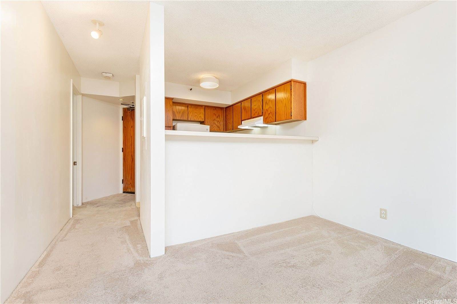 930 Kaheka Street, Honolulu, HI 96814