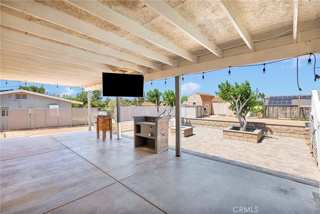 18064 Cajon Street, Hesperia, CA 92345