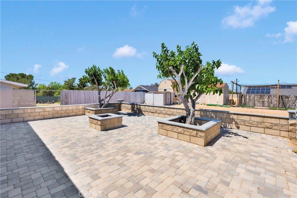 18064 Cajon Street, Hesperia, CA 92345