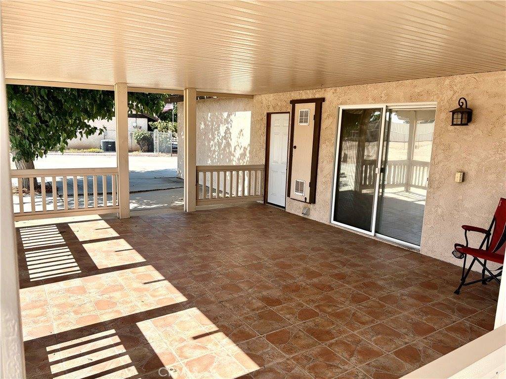 9856 Hawthorne Avenue, Hesperia, CA 92345