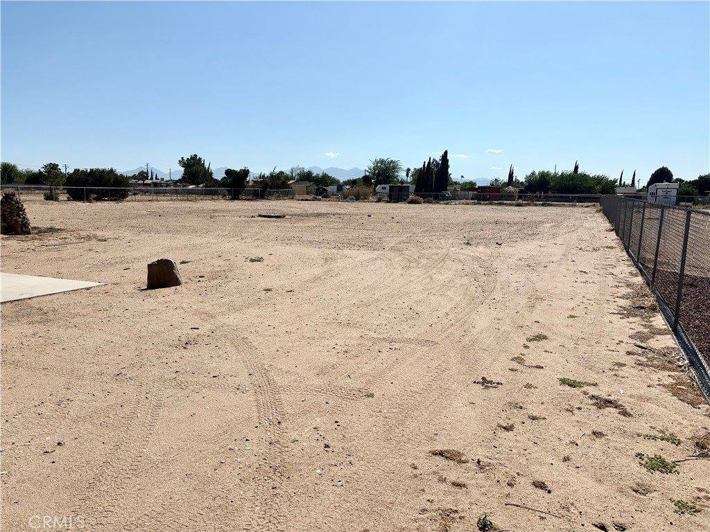 9856 Hawthorne Avenue, Hesperia, CA 92345