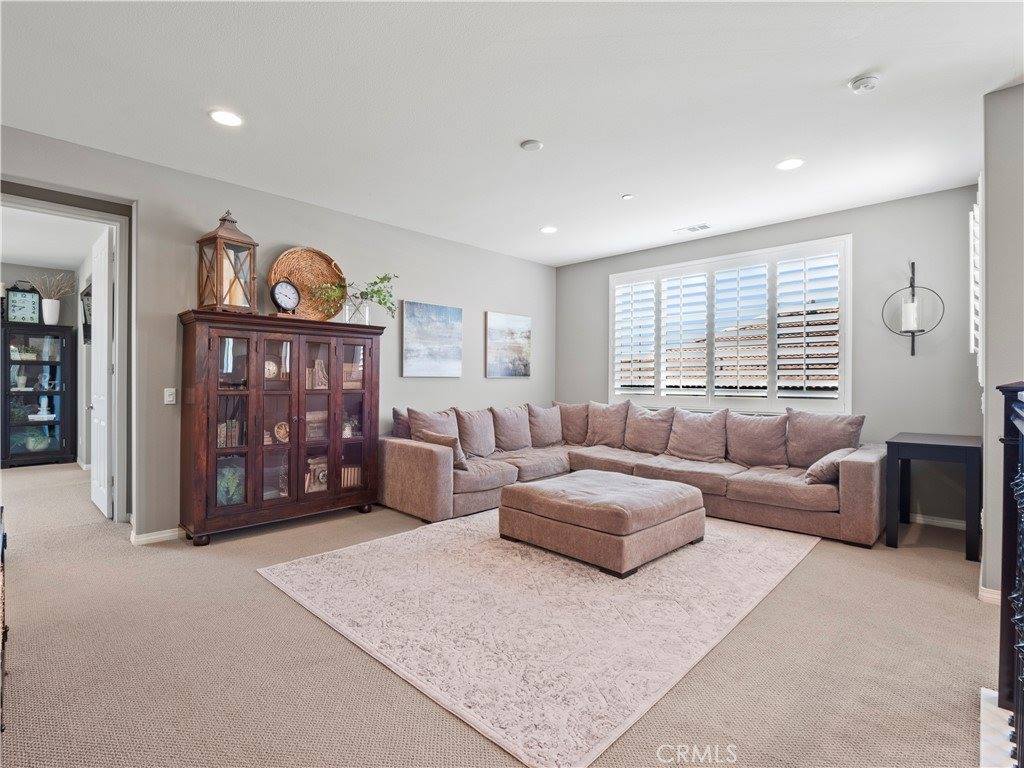 28826 North West Hills Drive, Valencia, CA 91354