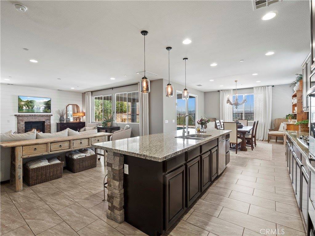 28826 North West Hills Drive, Valencia, CA 91354