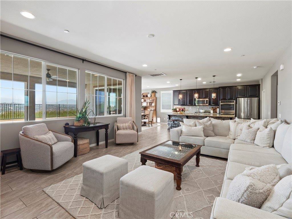 28826 North West Hills Drive, Valencia, CA 91354