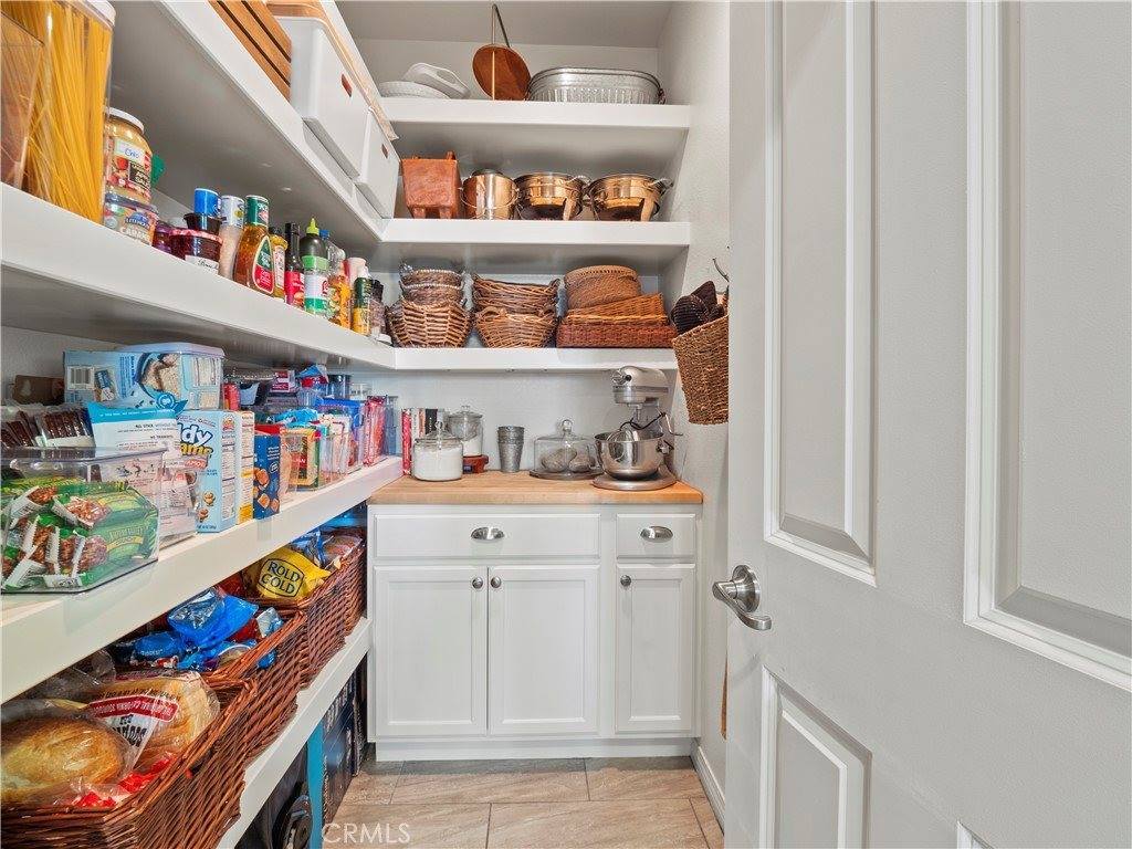 28826 North West Hills Drive, Valencia, CA 91354