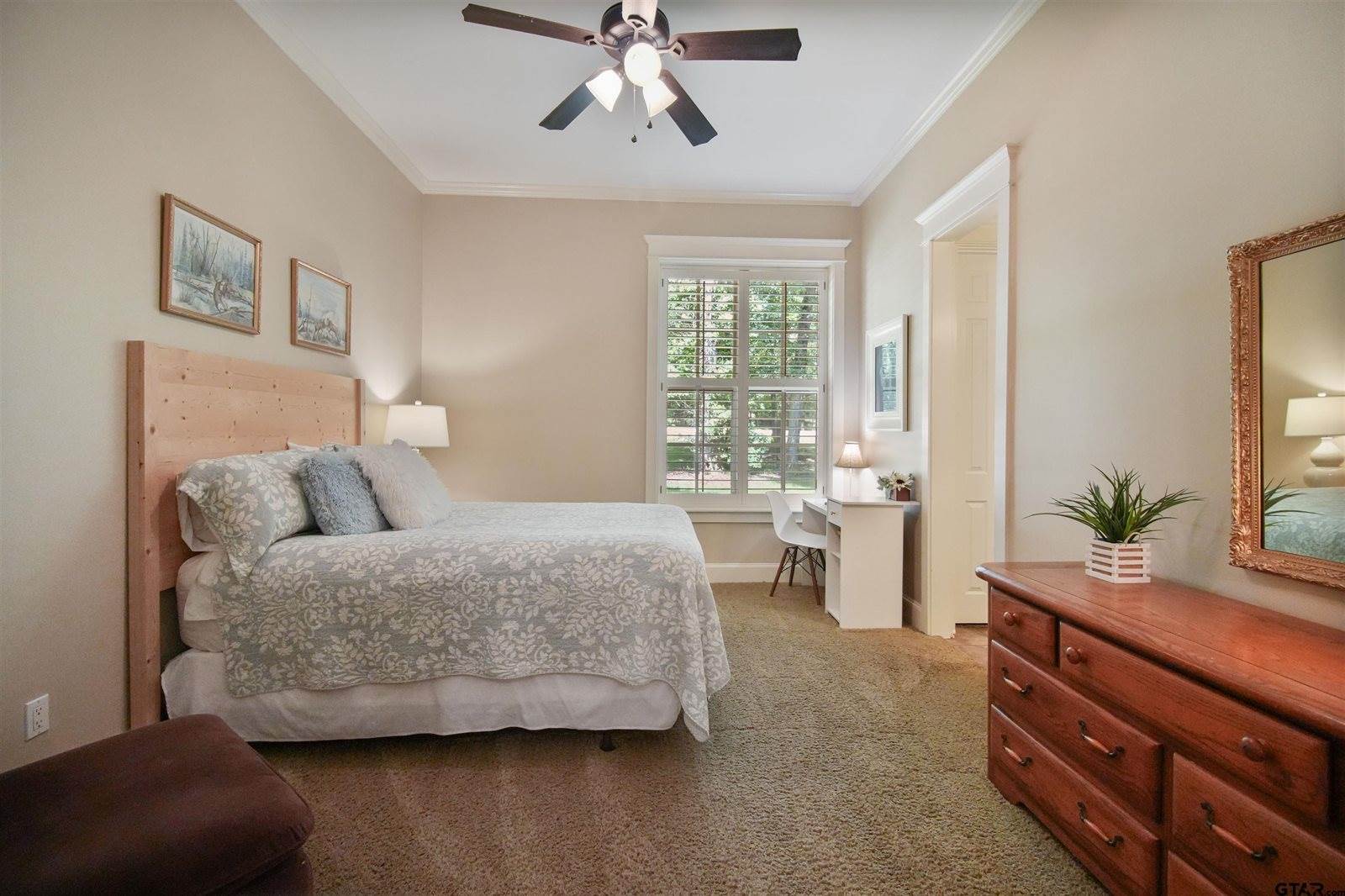 15424 Sunrise Lake Court, Tyler, TX 75707