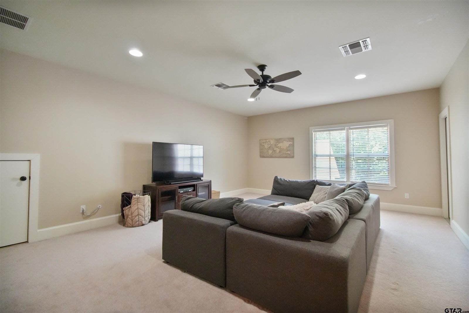 15424 Sunrise Lake Court, Tyler, TX 75707