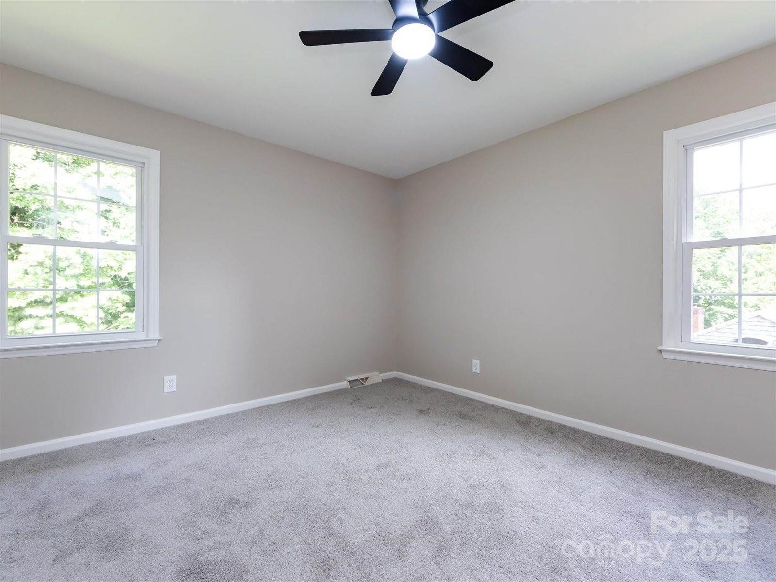 113 Foxfield Lane, Matthews, NC 28105