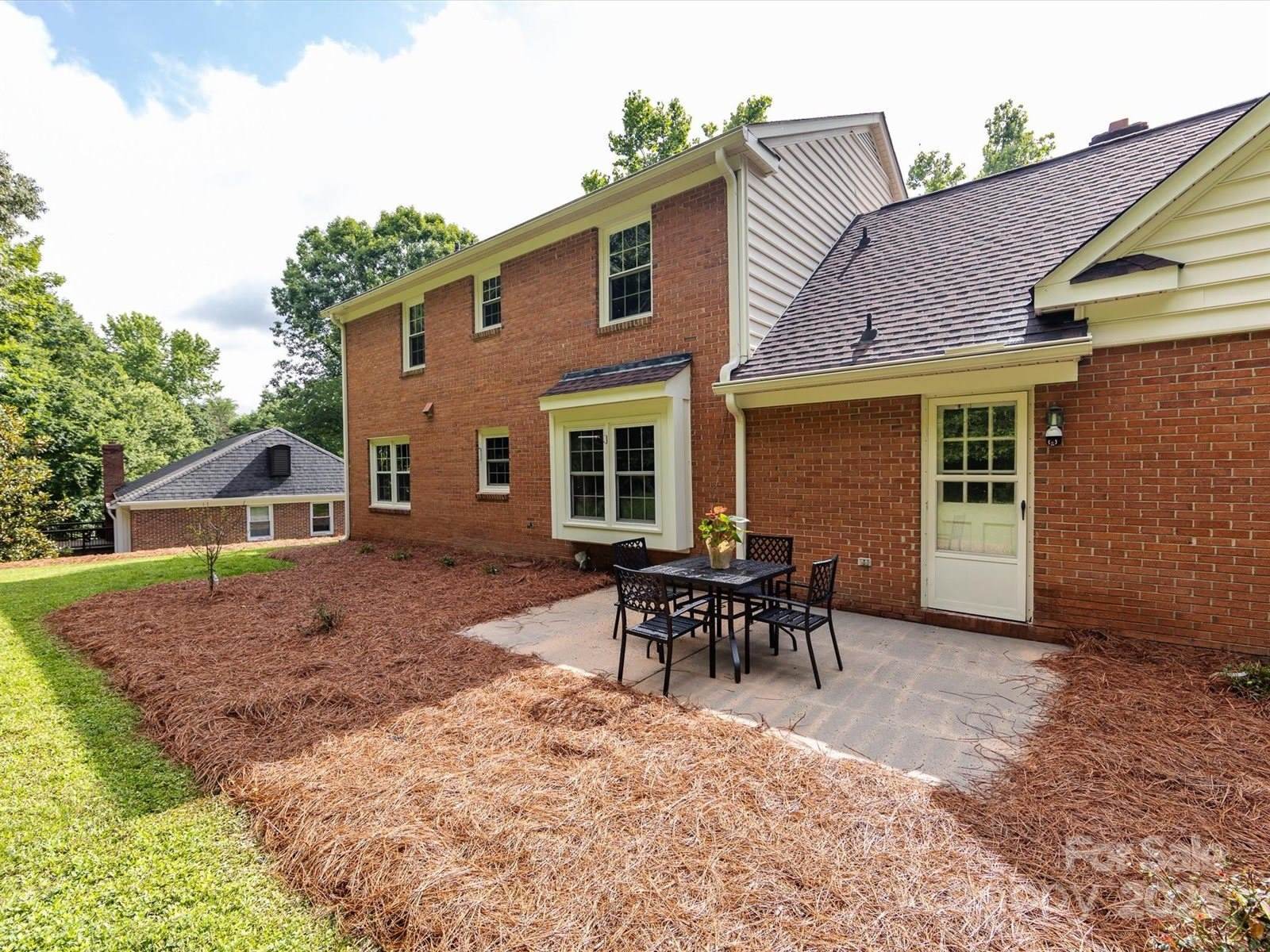 113 Foxfield Lane, Matthews, NC 28105