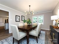 113 Foxfield Lane, Matthews, NC 28105