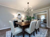 113 Foxfield Lane, Matthews, NC 28105