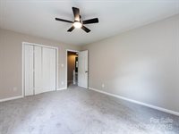 113 Foxfield Lane, Matthews, NC 28105