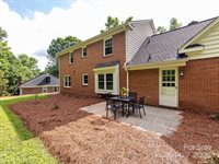113 Foxfield Lane, Matthews, NC 28105