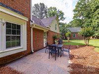 113 Foxfield Lane, Matthews, NC 28105