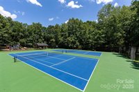 113 Foxfield Lane, Matthews, NC 28105