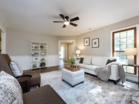 113 Foxfield Lane, Matthews, NC 28105