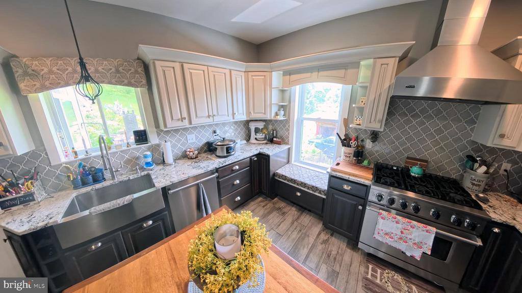 731 West Main Street, Leesport, PA 19533