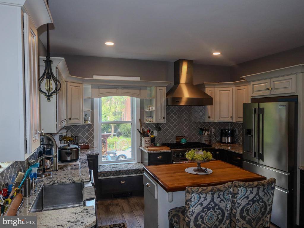 731 West Main Street, Leesport, PA 19533