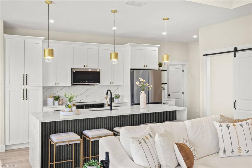 3008 20th St SW, Lehigh Acres, FL 33976