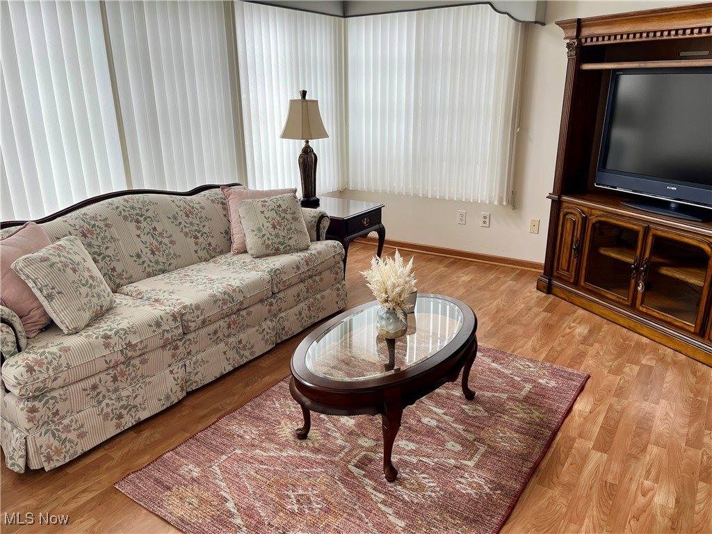 9264 Sharrott Road, Poland, OH 44514