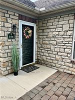 9264 Sharrott Road, Poland, OH 44514