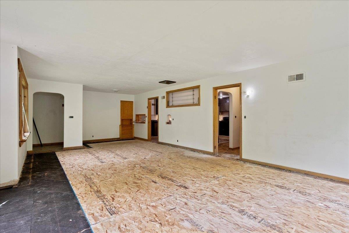 1507 N Peach Avenue, Marshfield, WI 54449