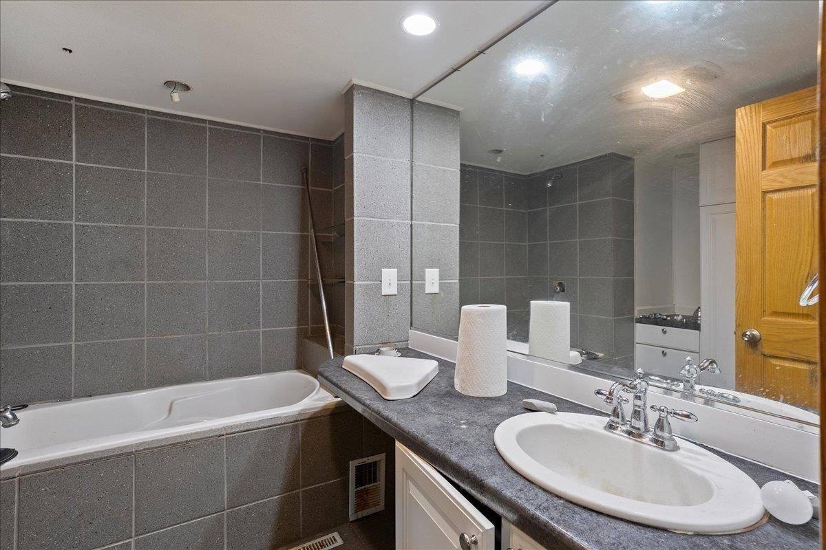 1507 N Peach Avenue, Marshfield, WI 54449