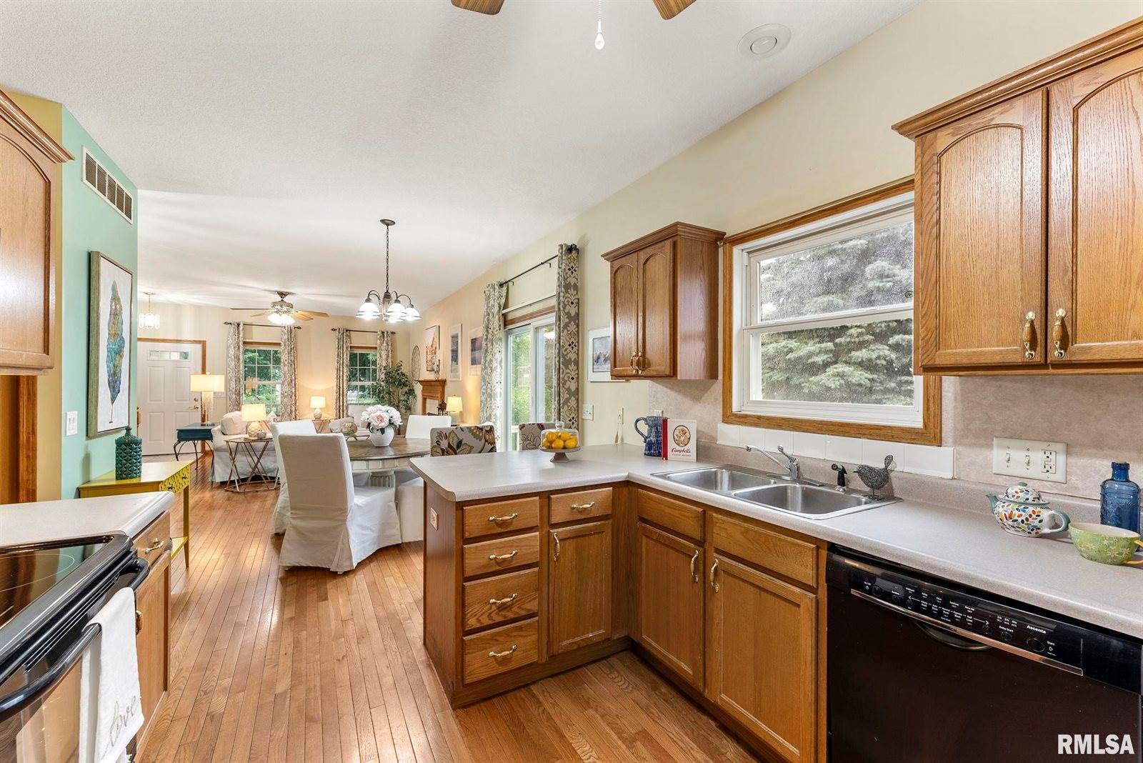 4614 Kelling Street, Davenport, IA 52806