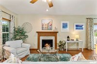 4614 Kelling Street, Davenport, IA 52806