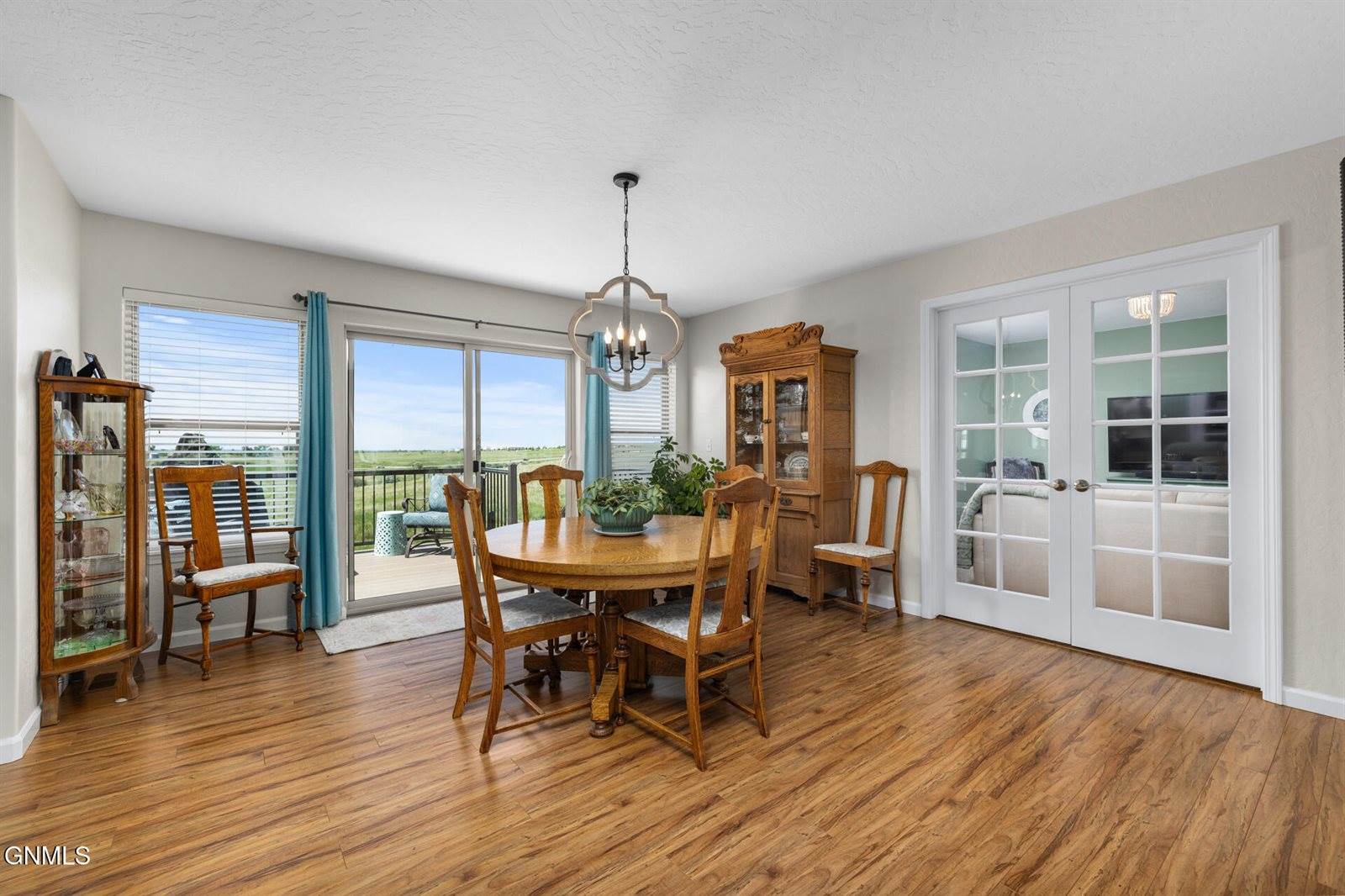 1531 Creekside Drive, Williston, ND 58801