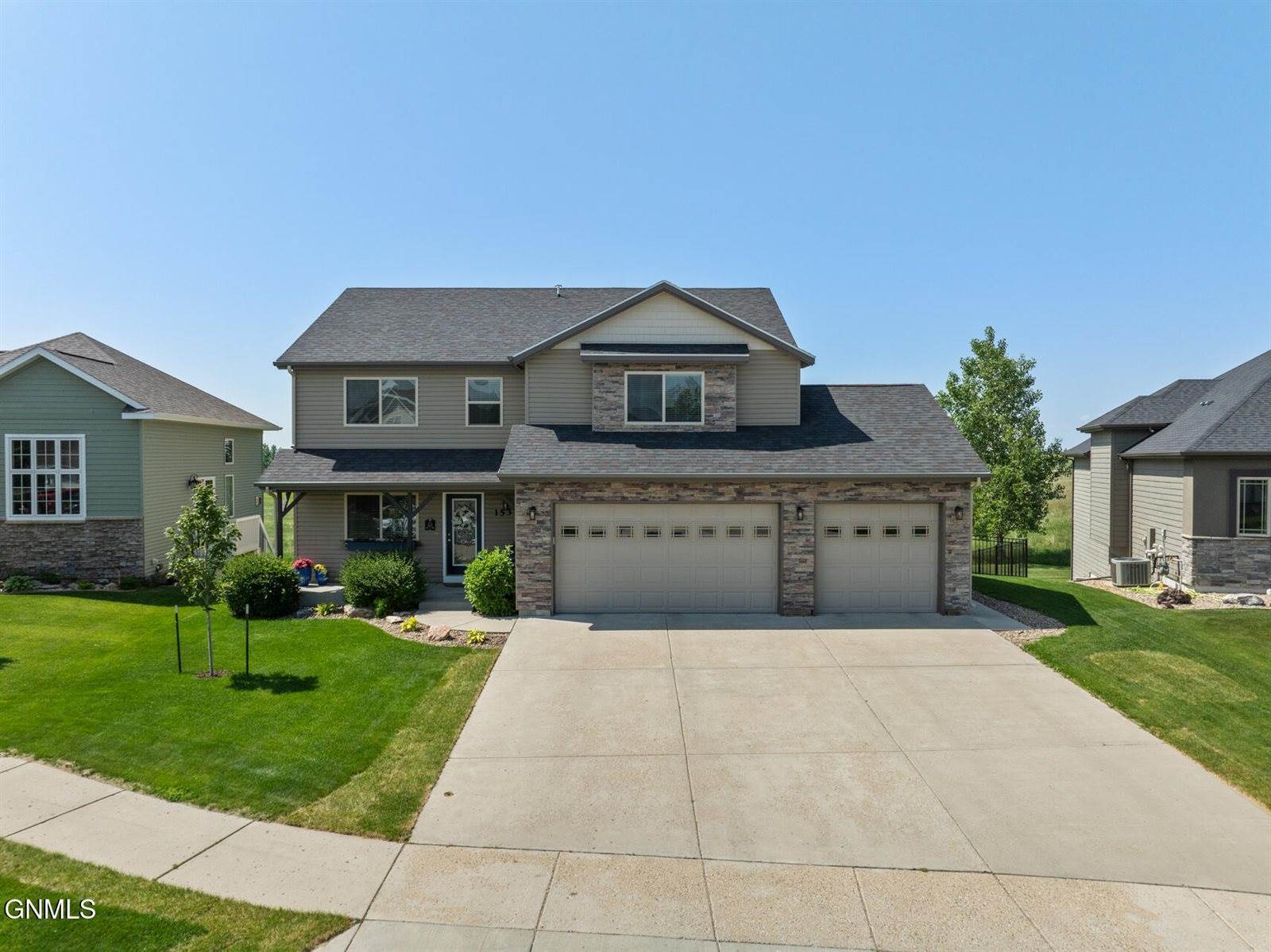 1531 Creekside Drive, Williston, ND 58801