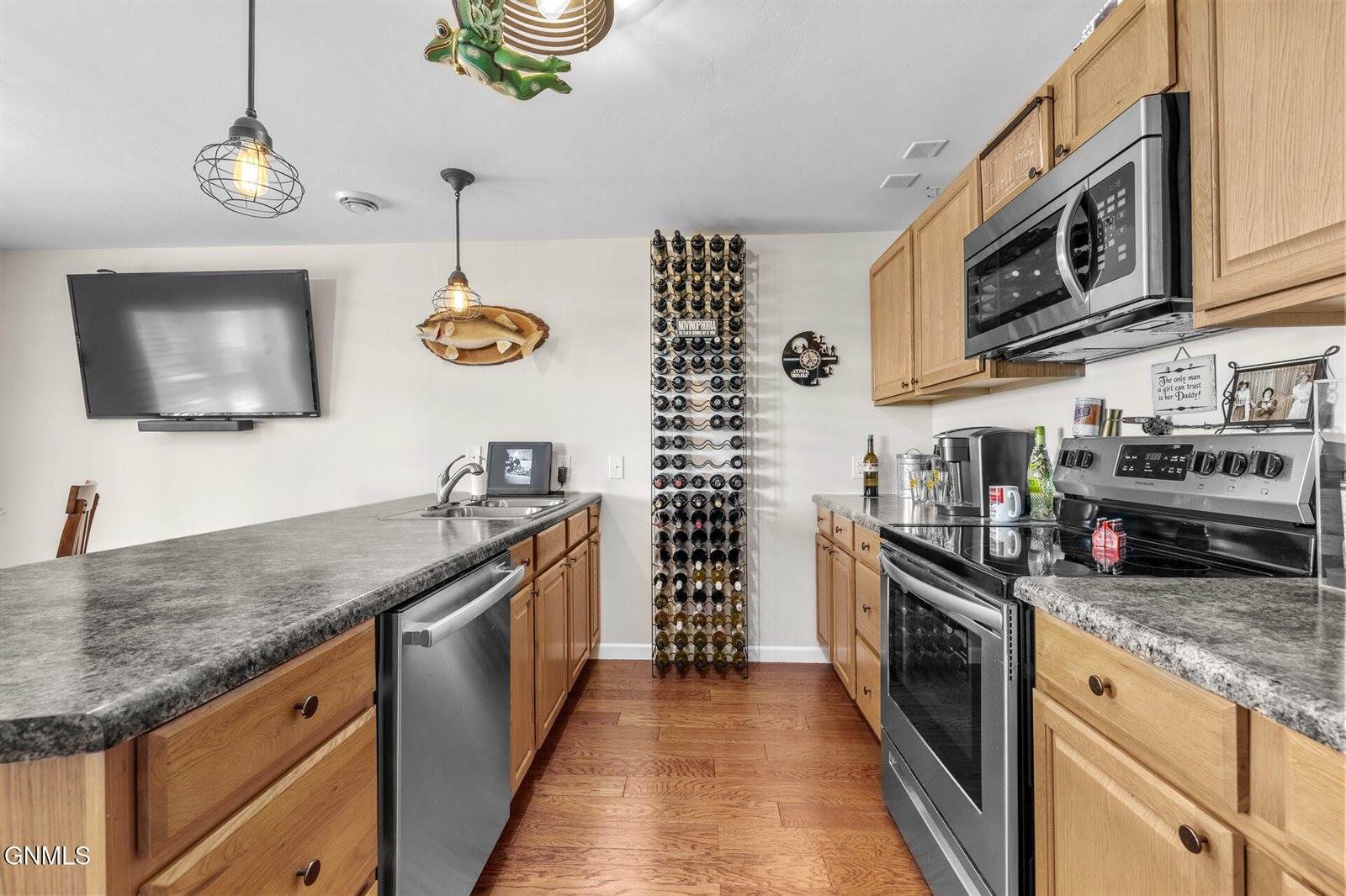 1531 Creekside Drive, Williston, ND 58801