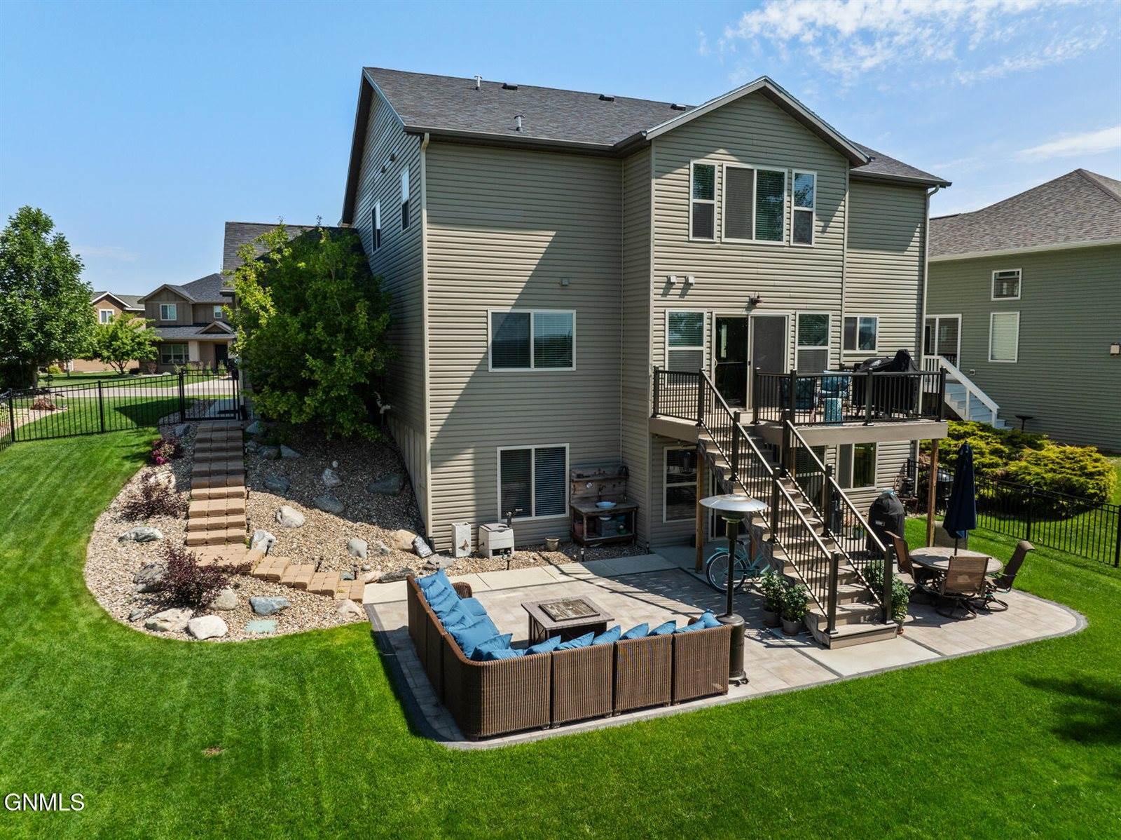 1531 Creekside Drive, Williston, ND 58801