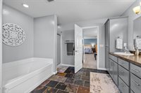 1531 Creekside Drive, Williston, ND 58801