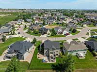 1531 Creekside Drive, Williston, ND 58801