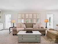 2032 Greenbrook Parkway, Matthews, NC 28104