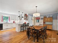 2032 Greenbrook Parkway, Matthews, NC 28104