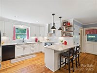 2032 Greenbrook Parkway, Matthews, NC 28104