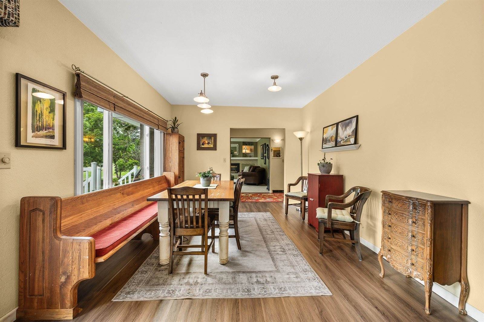 1242 E Edgewood Drive, Appleton, WI 54913