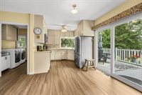 1242 E Edgewood Drive, Appleton, WI 54913