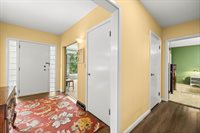 1242 E Edgewood Drive, Appleton, WI 54913