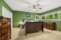 1242 E Edgewood Drive, Appleton, WI 54913