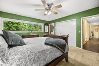 1242 E Edgewood Drive, Appleton, WI 54913