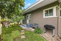 1242 E Edgewood Drive, Appleton, WI 54913