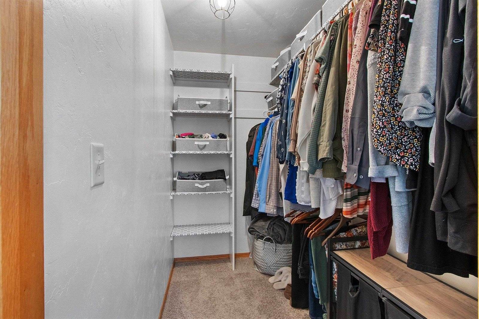 458 South St Bernard Drive, De Pere, WI 54115