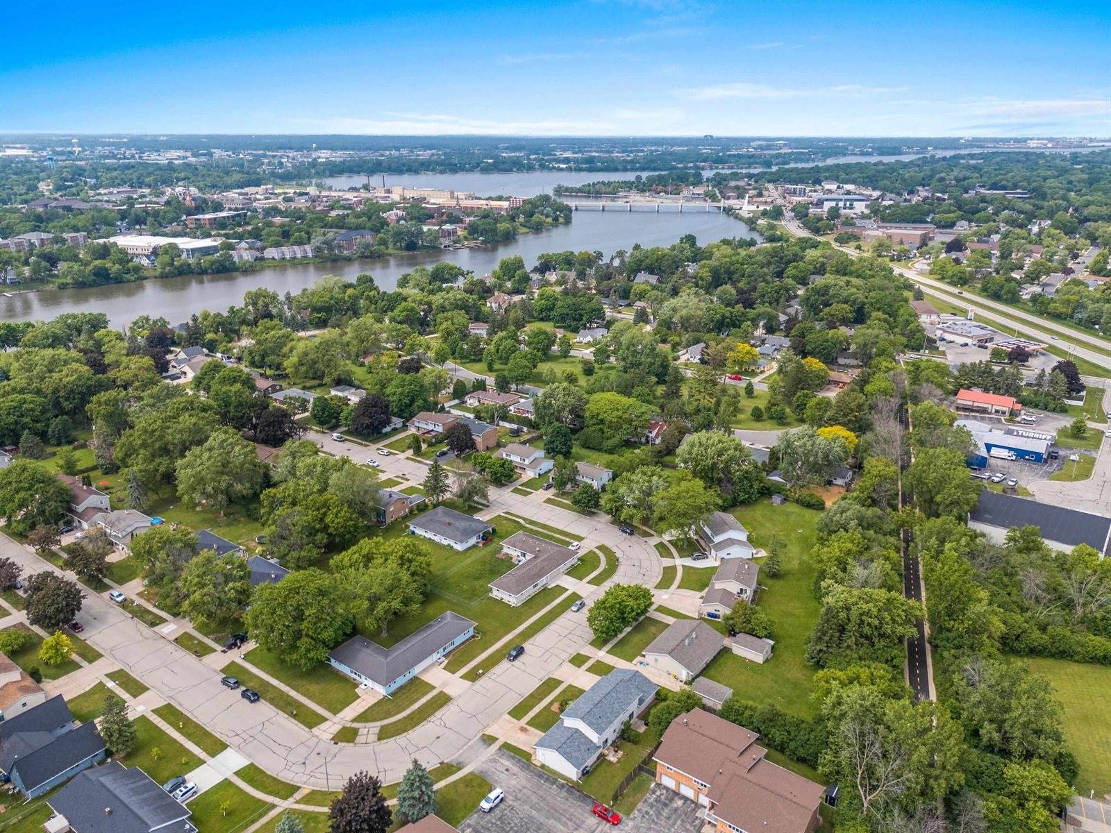 458 South St Bernard Drive, De Pere, WI 54115