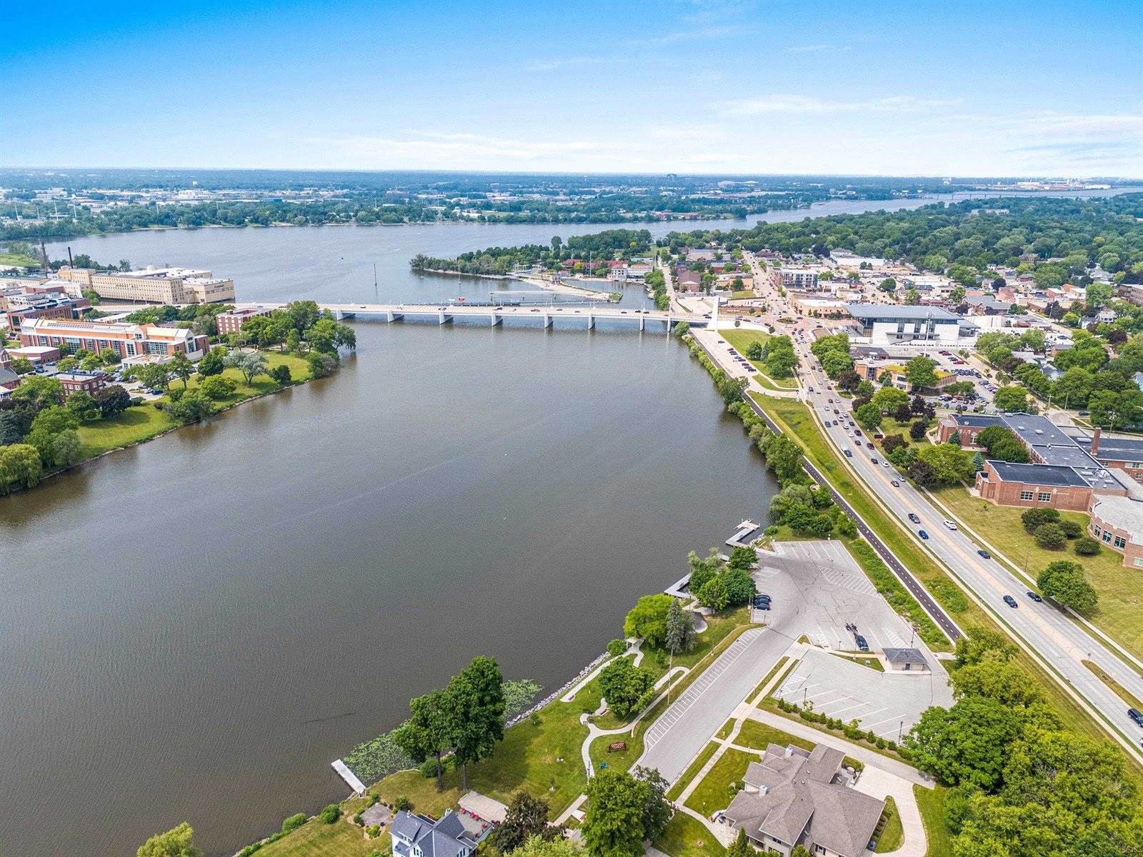 458 South St Bernard Drive, De Pere, WI 54115