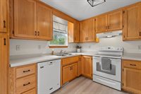 458 South St Bernard Drive, De Pere, WI 54115